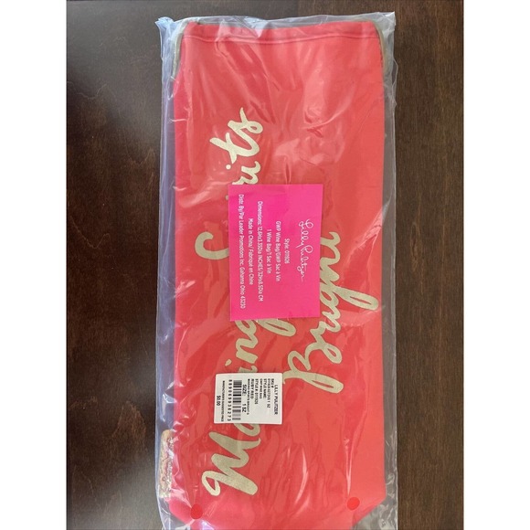 NWT Lilly Pulitzer Wine Bag Tote Ruby Red “Making Spirits Bright” - Picture 2 of 4